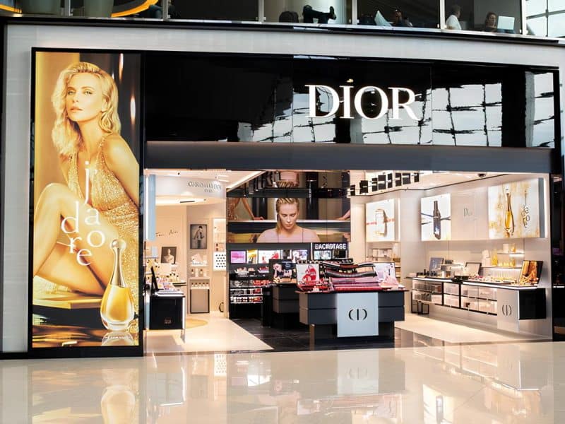 Dior: conheça a história dessa marca clássica e sofisticada