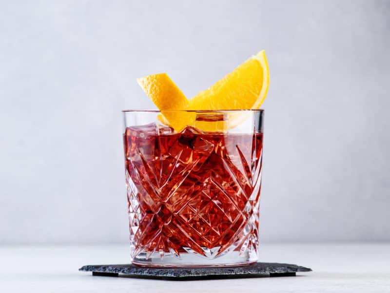 Negroni: aprenda a fazer essa clássica bebida